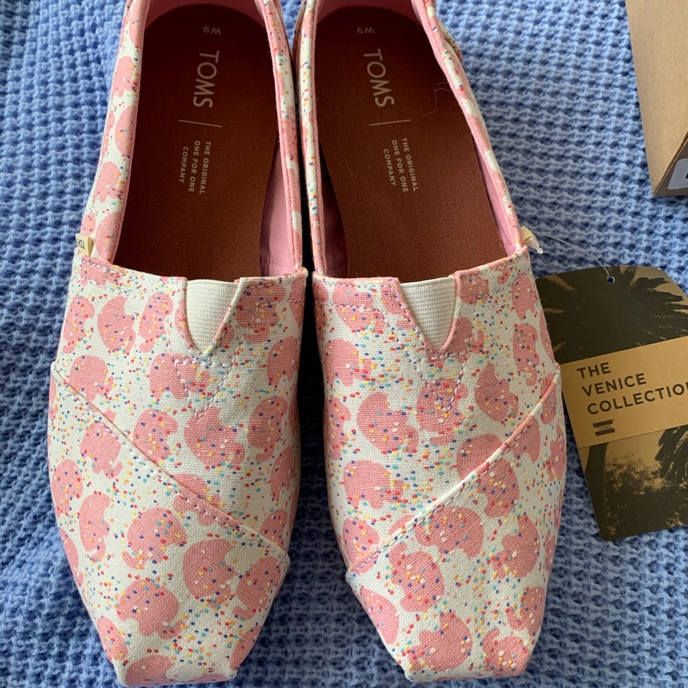 Toms Pink Elephant Sprinkles Limited Edition, US9